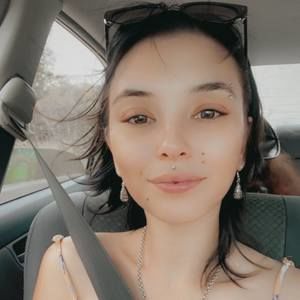 Meet your Posher, Amelia